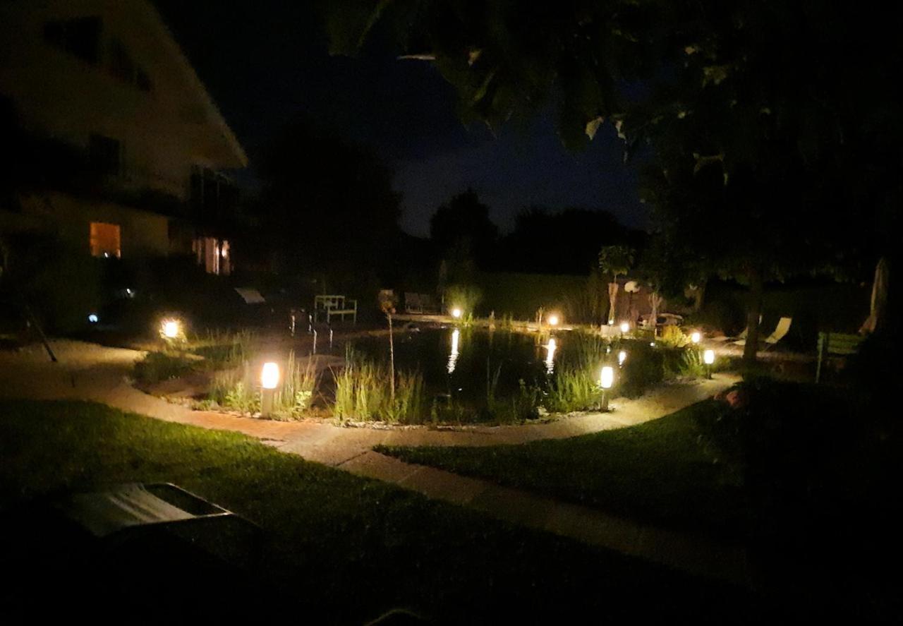 Garden Paradise Bled Apartments - Garden, Pond And Castle View 외부 사진