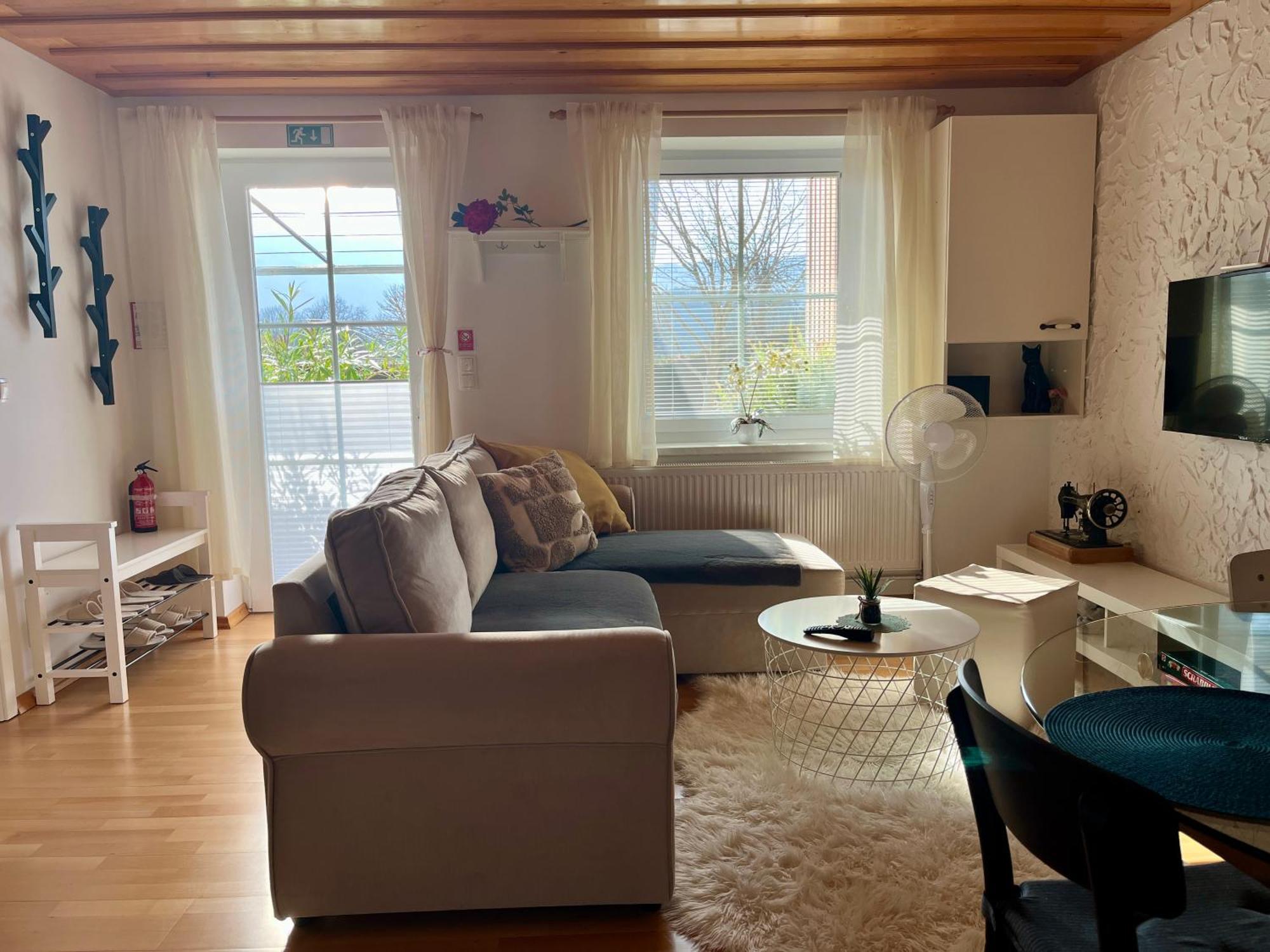 Garden Paradise Bled Apartments - Garden, Pond And Castle View 외부 사진