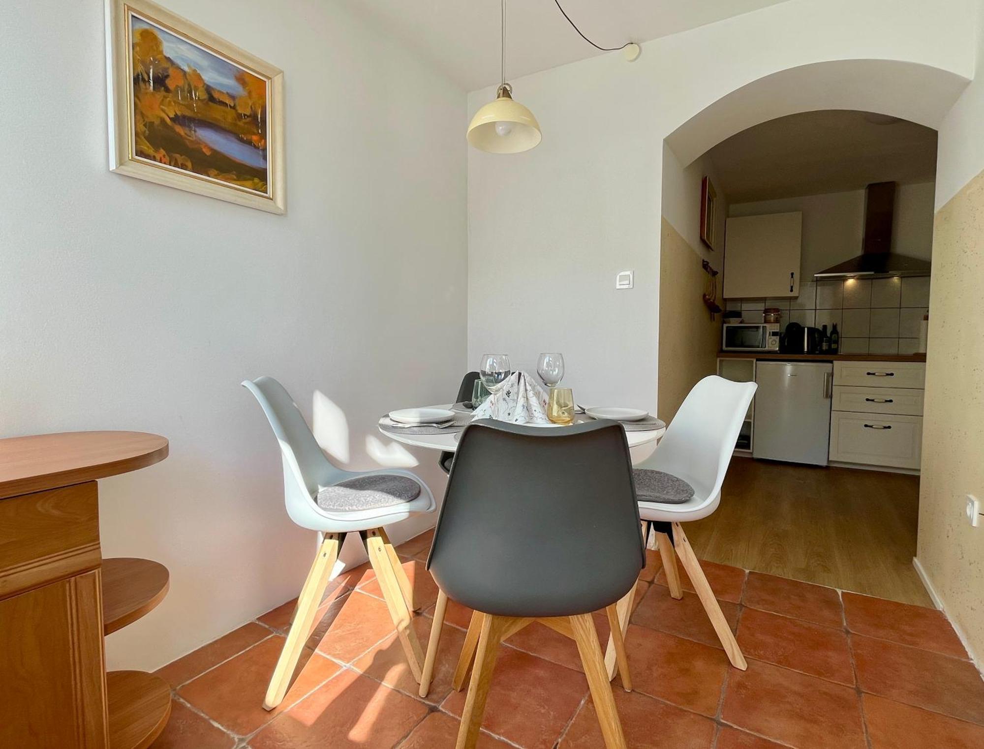 Garden Paradise Bled Apartments - Garden, Pond And Castle View 외부 사진