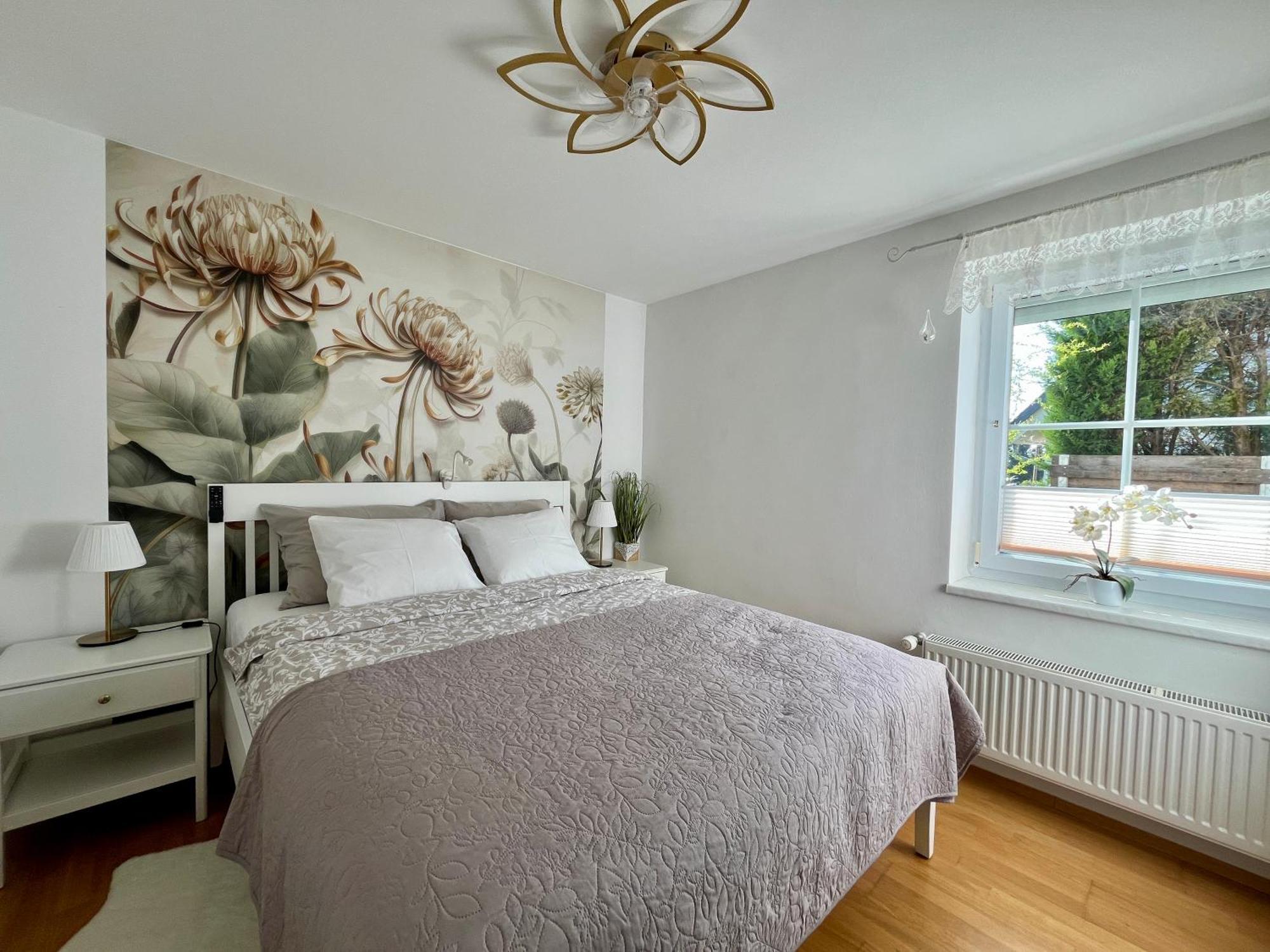 Garden Paradise Bled Apartments - Garden, Pond And Castle View 외부 사진